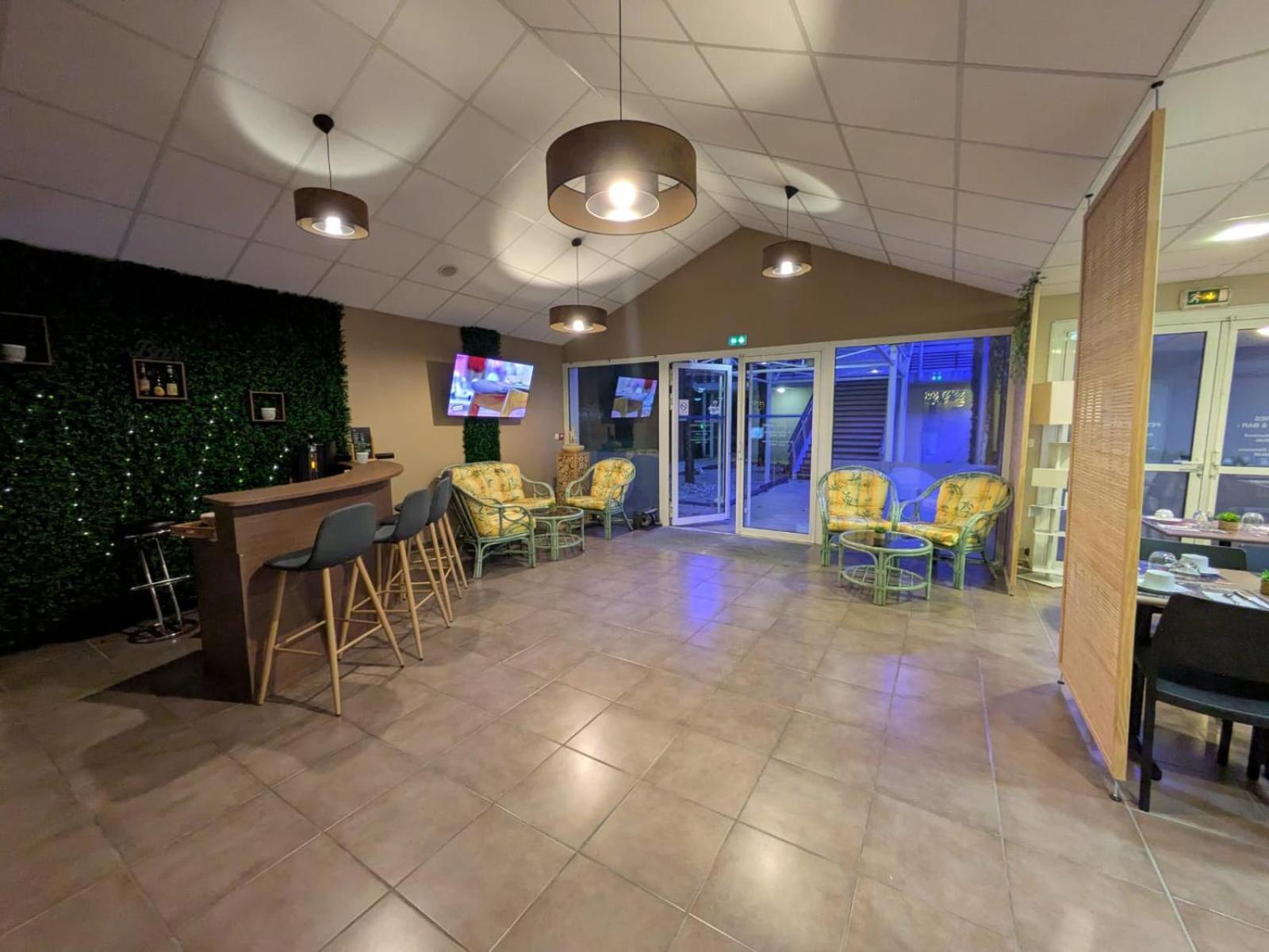 Hotel Anjou à L'Océane Angers-Le Mans Verrieres-en-Anjou Exterior foto