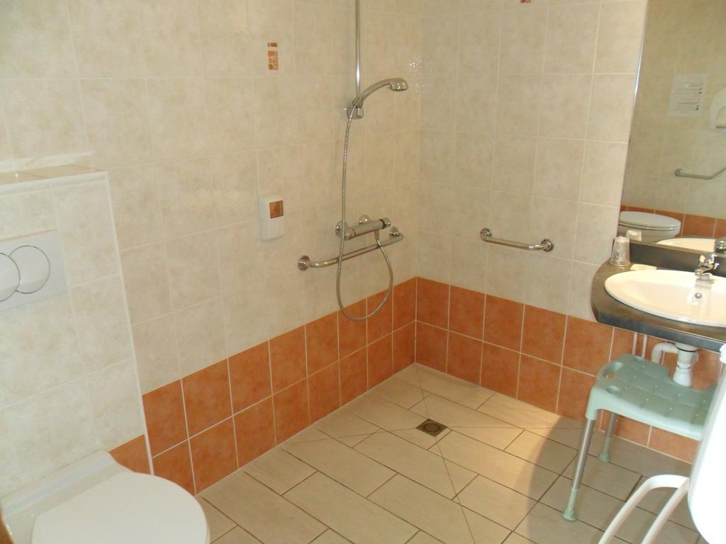 Hotel Anjou à L'Océane Angers-Le Mans Verrieres-en-Anjou Habitación foto